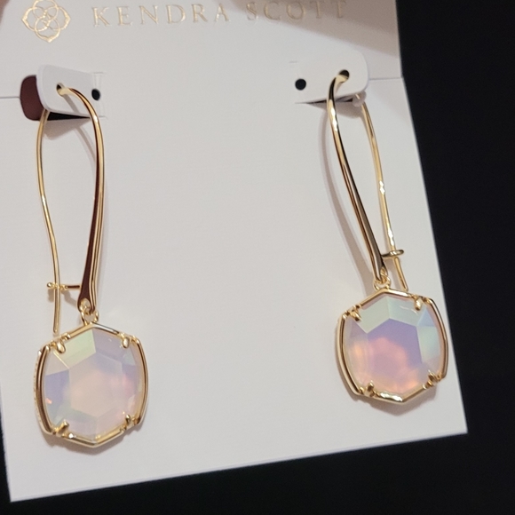 NWT Kendra Scott Earrings Iridescent Opalite in Gold - Picture 10 of 16
